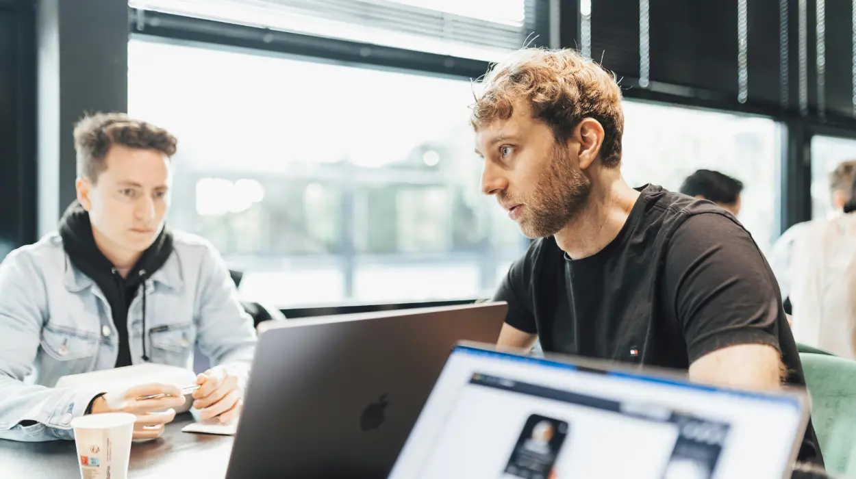 Artificial intelligence: business strategies and applications training course